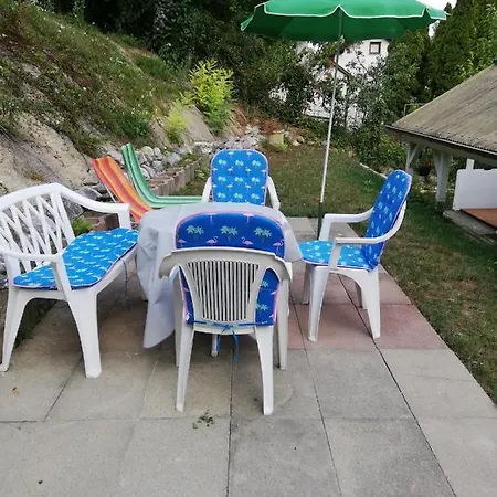 Apartment Am Bodensee: Lakeside Balcony Retreat Uhldingen-Muehlhofen